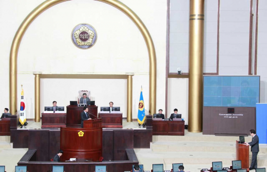 제334회 임시회 제2차 본회의에서 도정질문을 하고 있는 진용복 의원. / 사진제공=경기도의회