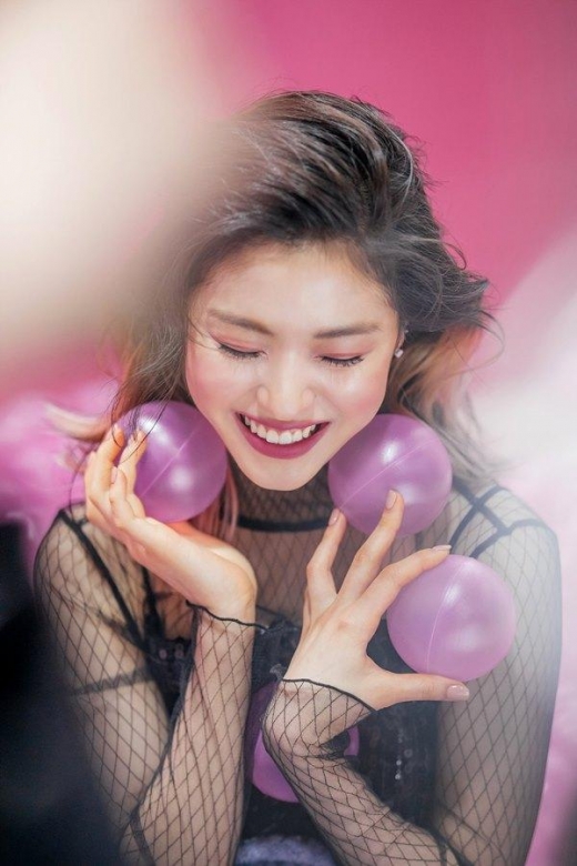 [★화보]  ITZY,  상큼발랄부터 러블리까지 '5人5色' 매력