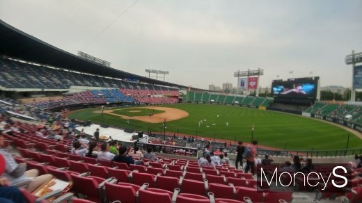 [건강] 야구 시즌 시작, 건강하고 보고 즐기세요