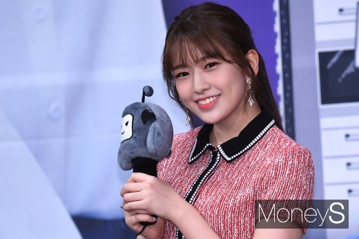 [머니S포토] 아이즈원 안유진 '사랑스러운 눈웃음'