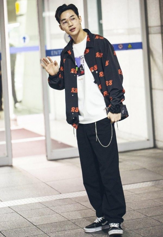 [★공항패션] 헨리, 베이직한 세련된 데일리룩