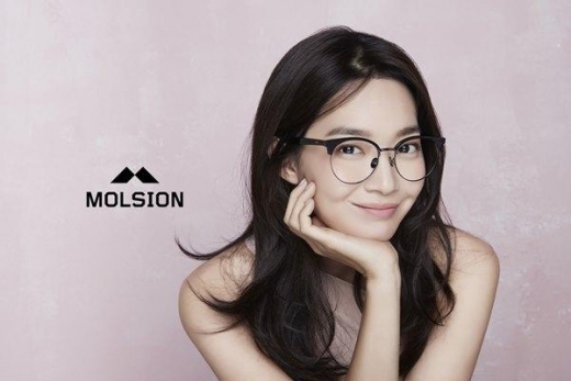 [★화보] 신민아, 러블리한 아이웨어룩