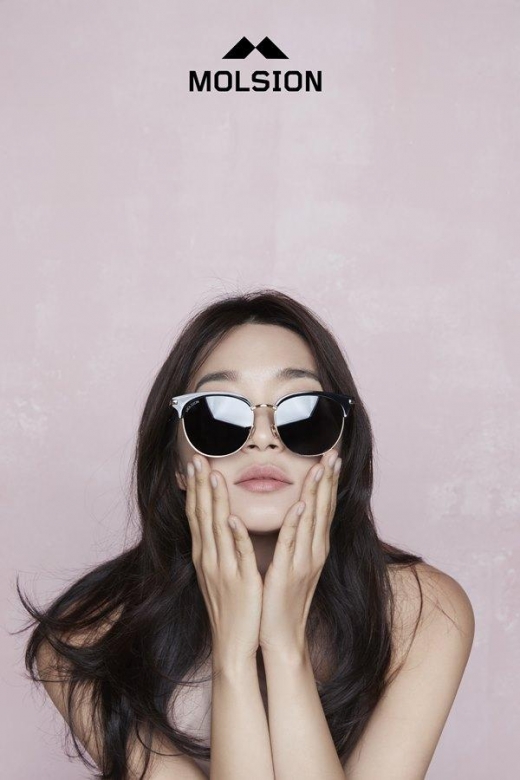 [★화보] 신민아, 러블리한 아이웨어룩