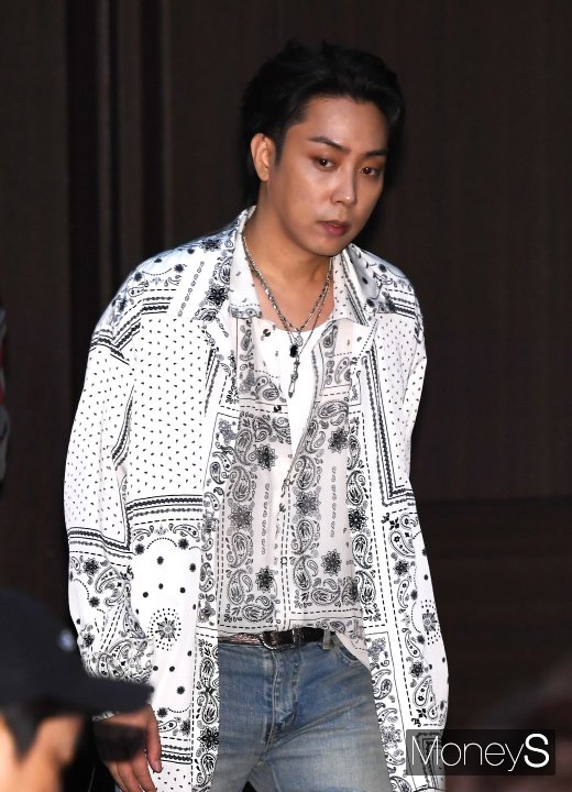 [머니S포토] 은지원, 아이돌 조상의 패션