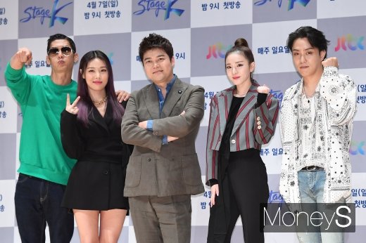 [머니S포토] 박준형·유빈·전현무·산다라박·은지원 '스테이지K의 주역들'
