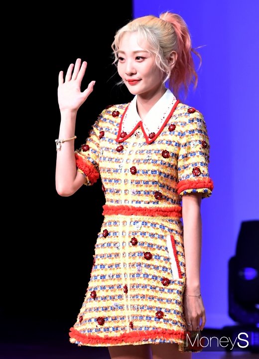 [머니S포토] 볼빨간사춘기 안지영 '톡톡 튀는 과즙미'