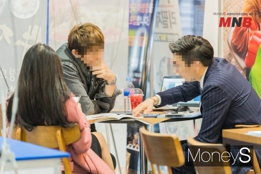 / 창업박람회 상담모습 (사진=강동완 기자)