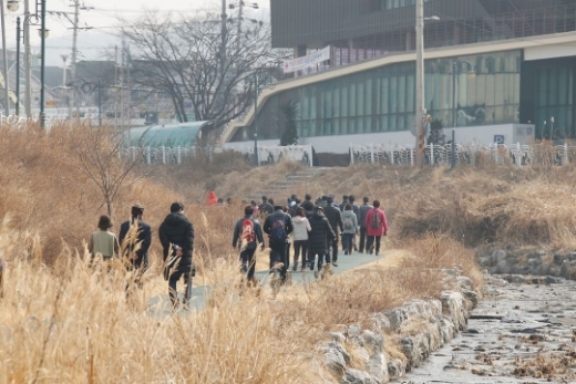 ▲ 의왕시(시장 김상돈)는 오는 13일 오전 10시 의왕 레솔레파크 주차장에서 올해 첫 두발로데이 행사를 개최한다. / 사진제공=의왕시