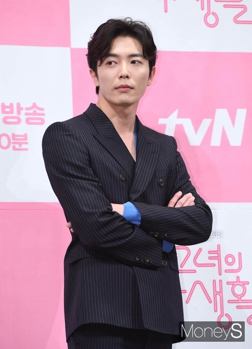 [머니S포토] 김재욱 '성인 멜로 장인'