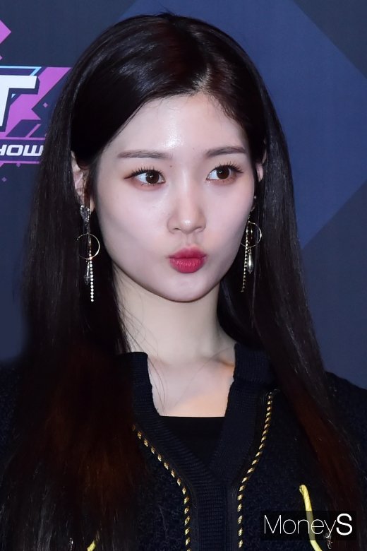 [머니S포토] 다이아 정채연, '귀엽게 입술 쭉~'