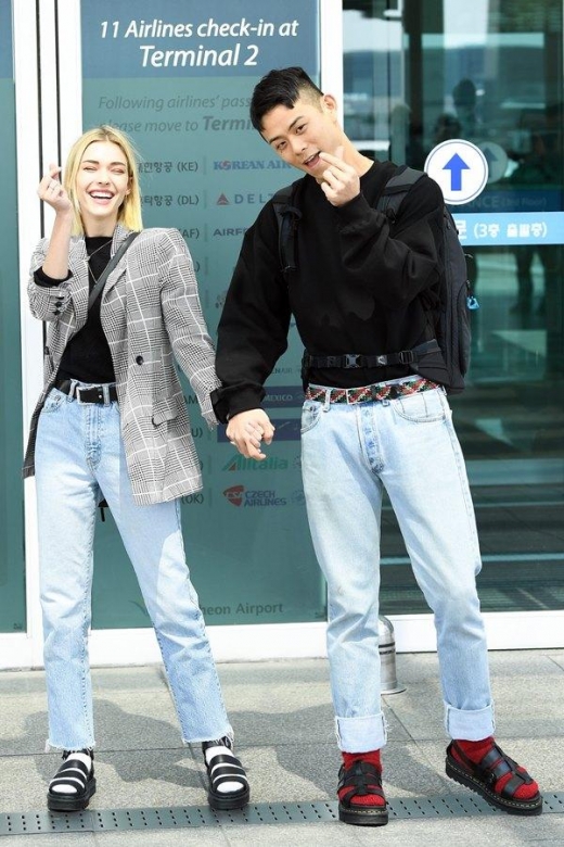 [★공항패션] 빈지노 미초바, 커플 데님룩...