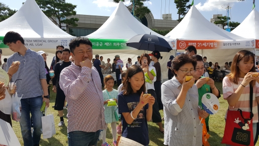 ▲ 평택시농업기술센터는 인구 50만 진입을 앞두고 ‘시민과 함께 농산업 발전을 이끄는 지도사업’이라는 비전을 세우고 도·농이 상생하는 다양한 도시농업 추진하고 있다. / 사진제공=평택시