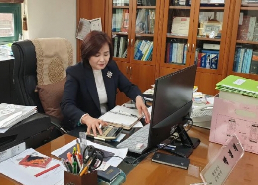 부산 강서구 녹산동에 위치한 그린켐텍 박경희 대표이사./사진제공=그린켐택