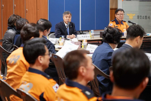 용인시의회(의장 이건한)는 9일 오전 11시 용인소방서 2층 소회의실에서 소통, 협력 간담회가 열렸다고 밝혔다. / 사진제공=용인시의회