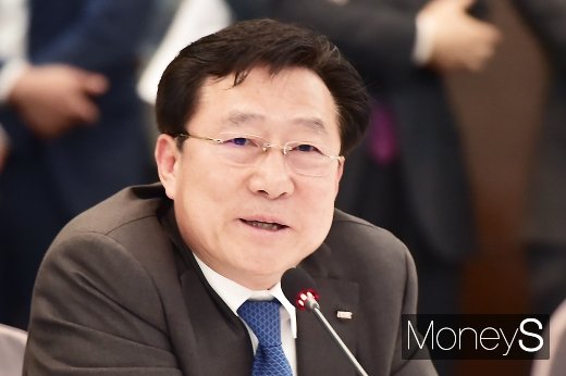 [머니S포토] 인사말 전하는 김기문 중기중앙회장