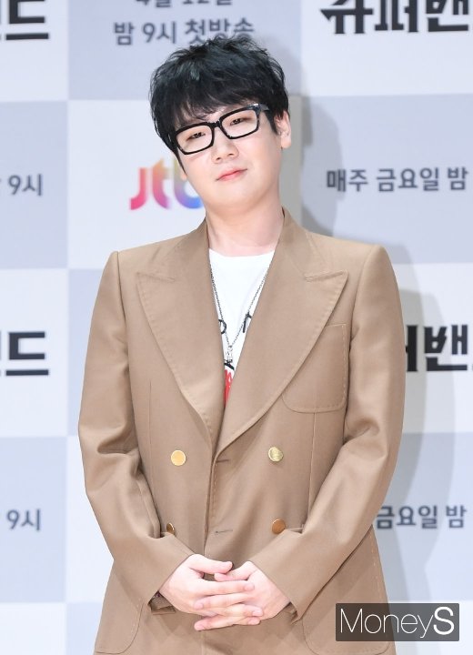 [머니S포토] 넬 김종완 '삐딱하게'