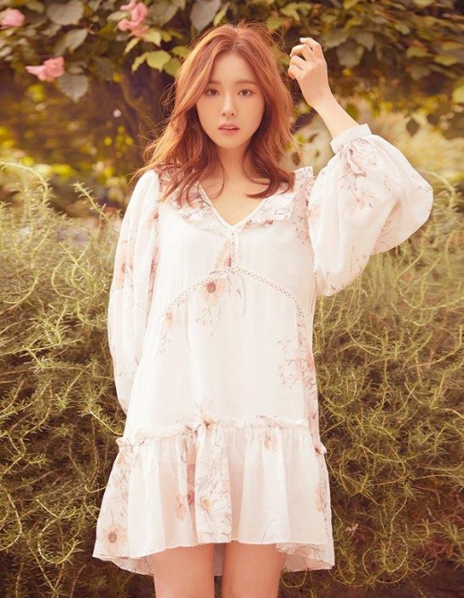 [★화보] 신세경, 숲 속 요정 같은 여성스러운 패션