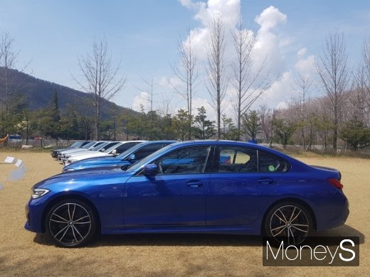 BMW 뉴 3시리즈. /사진=이지완 기자