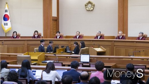 [머니S포토] 낙태죄 위헌, 66년만에 법개정 결정