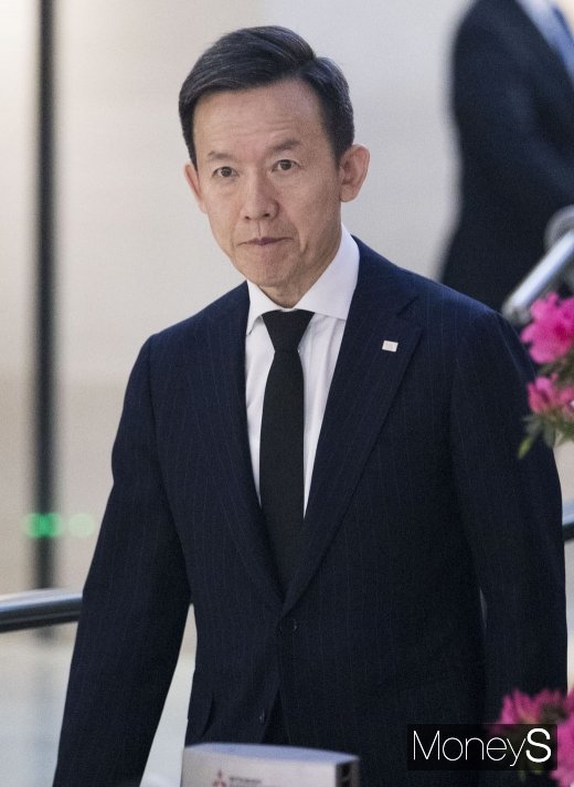 [머니S포토] 최현만 미래에셋대우 대표, 조양호 회장 빈소 방문