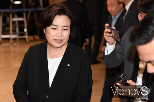[머니S포토] 박순자 위원장, 조양호 회장 빈소 방문