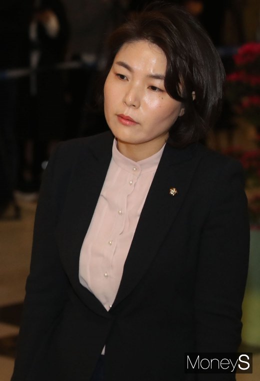 [머니S포토] 조양호 회장 빈소 들어서는 전희경 의원
