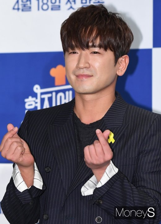 [머니S포토] 신화 이민우, 변함 없는 아이돌 비주얼