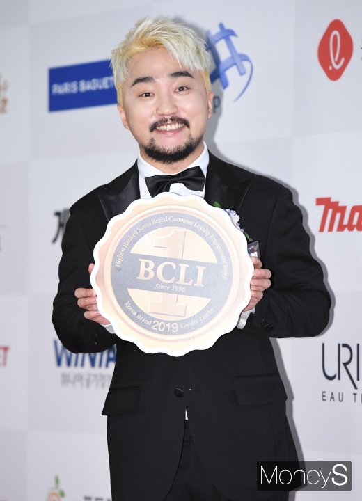 [머니S포토] 유병재 '환한 치아미소'