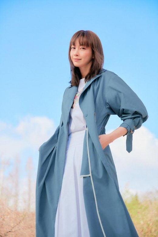 [★화보] 이나영, 청량감 넘치는 우아한 룩 '여신 강림'