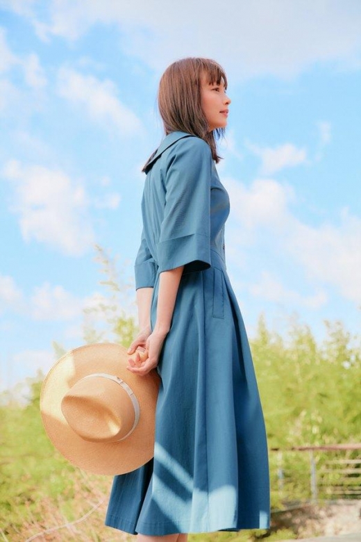 [★화보] 이나영, 청량감 넘치는 우아한 룩 '여신 강림'
