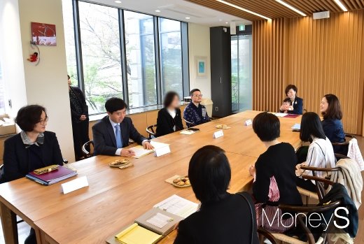 [머니S포토] 모두발언하는 진선미 여가부 장관