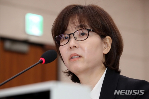 문재인 대통령이 문형배·이미선 헌법재판소 재판관 후보자의 임명을 재가했다.  /사진=뉴시스