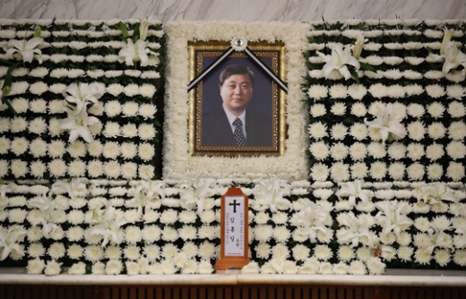 21일 오전 서울 서대문구 신촌세브란스병원 장례식장에 故 김홍일 전 민주당 의원의 빈소가 마련돼 있다. /사진=뉴스1