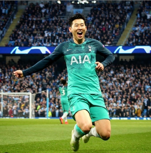 손흥민이 UEFA 챔피언스리그에서 골을 넣고 세레모니를 하고 있다. /사진=토트넘 핫스퍼 인스타그램
