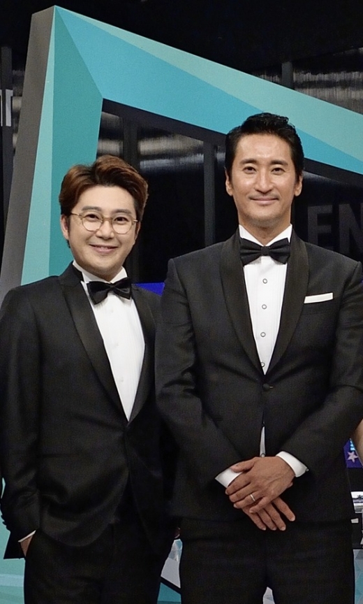 김태진, HJ필름과 전속계약. 왼쪽부터 김태진과 신현준. /사진제공=HJ필름