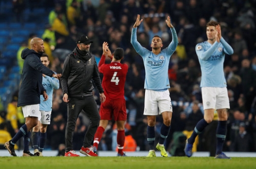 2018-2019시즌 EPL 우승 트로피를 위해 역대급 경쟁을 벌이고 있는 리버풀과 맨체스터 시티 . /사진=로이터