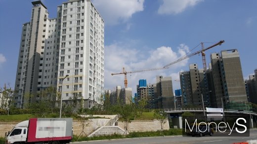수도권 신도시의 한 아파트 건설 현장. /사진=김창성 기자