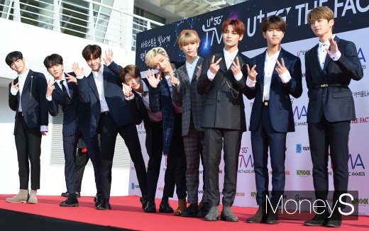 [머니S포토] 스트레이키즈 '훈훈한 만찢남들'