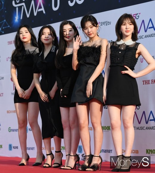 [머니S포토] 레드벨벳, 올블랙 스타일링