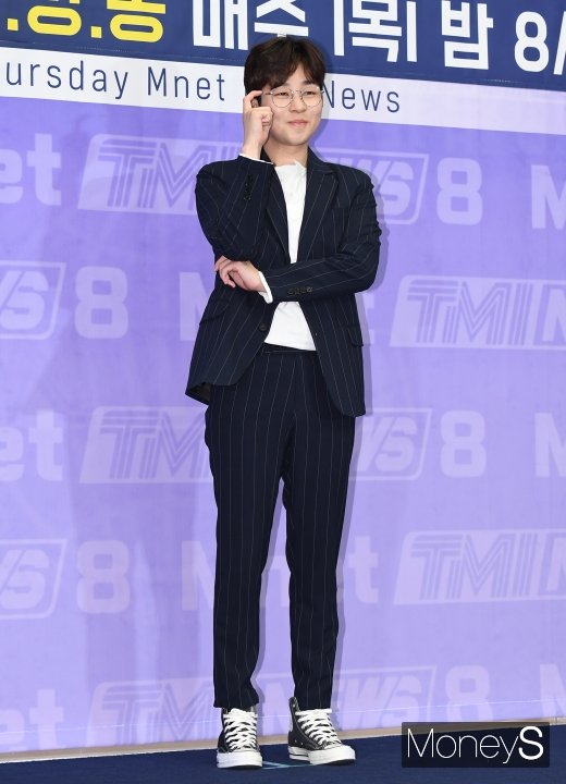 [머니S포토] 딘딘 '지적이게'