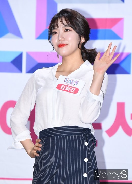 [머니S포토] 코러스 가수 출신 김희진