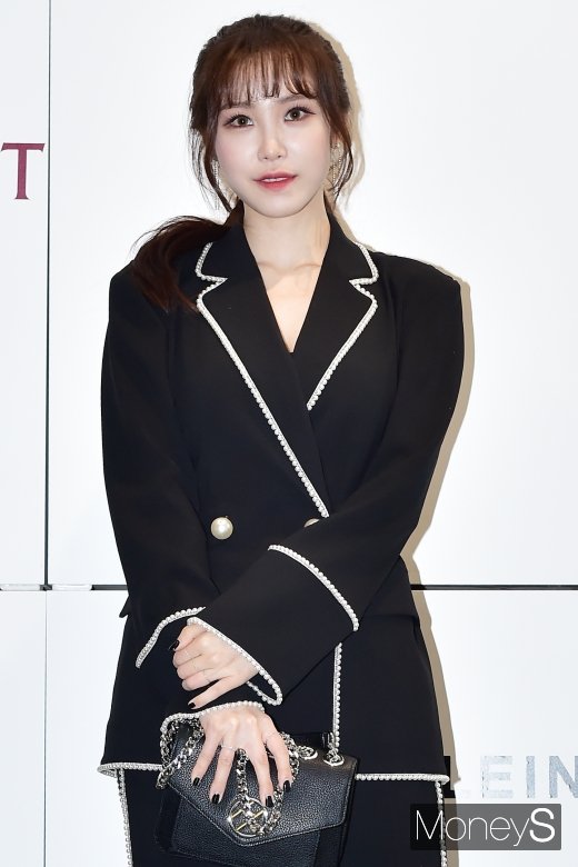 [머니S포토] 언더웨어 패션쇼 나들이 온 전효성