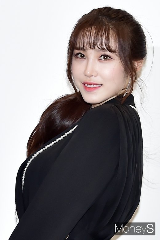 [머니S포토] 전효성, '볼때마다 이뻐지니'