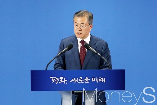 4·27 남북정상회담 1주년… 대통령 영상 메시지 보낸다