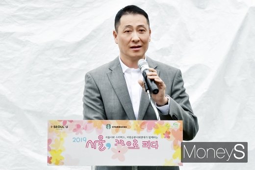 [머니S포토] 스타벅스코리아, 서울 꽃으로 피다 캠페인 개막