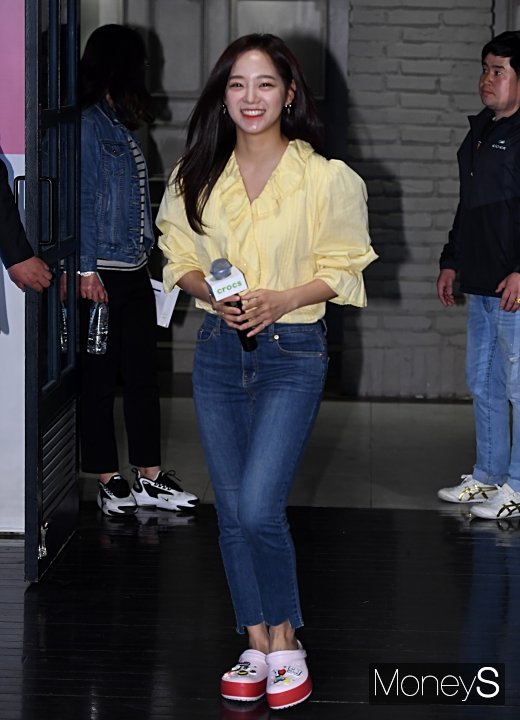 [머니S포토] 구구단 세정, 환한 미소로 등장