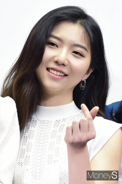 [머니S포토] 스텔라장, '음색장인의 하트'
