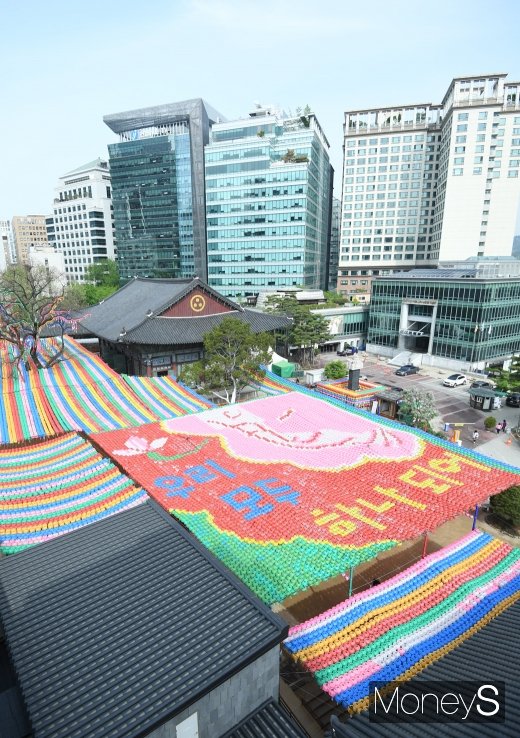 [머니S포토] 조계사의 오색연등