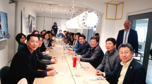 구리시 연수단, 자전거천국 덴마크 코펜하겐 벤치마킹. / 사진제공=구리시
