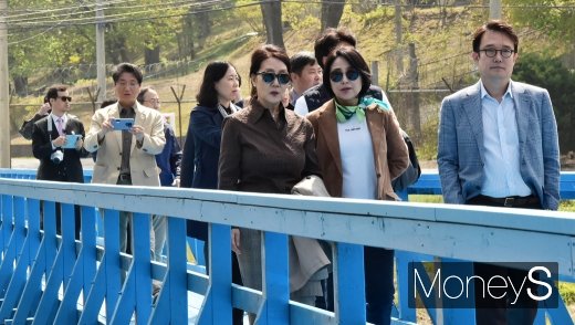 [머니S포토] JSA 남측 지역 개방, TV에서 봤던 그 장소에 우리가...
